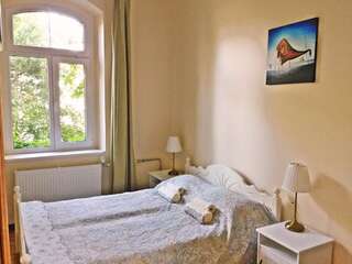 Апартаменты Apartment Under the Maple Клайпеда Апартаменты с видом на сад-12